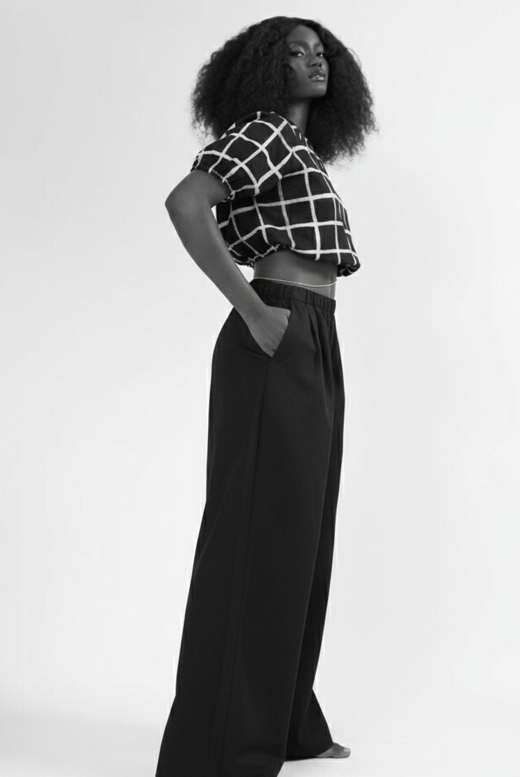 How to Build a Capsule Wardrobe: 10 Black and White Essentials