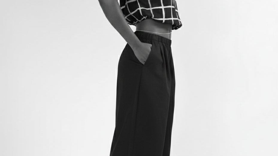 How to Build a Capsule Wardrobe: 10 Black and White Essentials